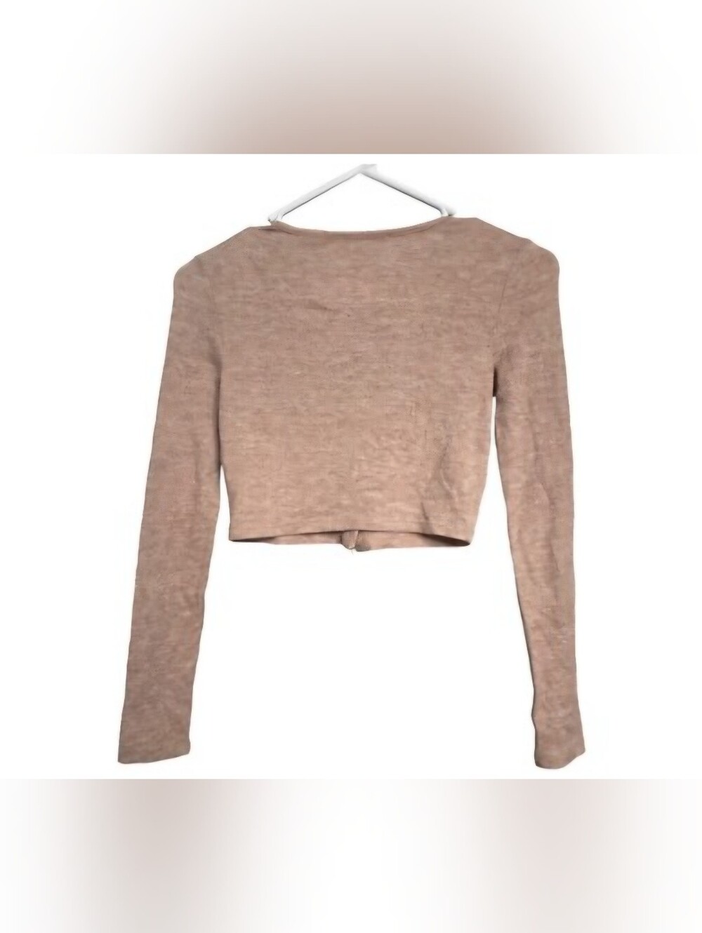 Zara fine knit cropped top features a minimalist, contemporary design Size Med